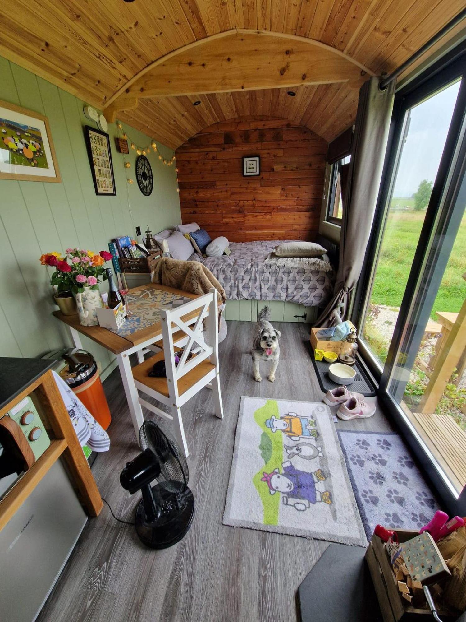 Luxury Shepherd Hut In The Peak District Bakewell Dış mekan fotoğraf